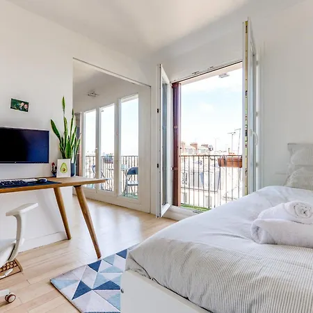 Lumineux Avec Balcon Lejlighed Paris